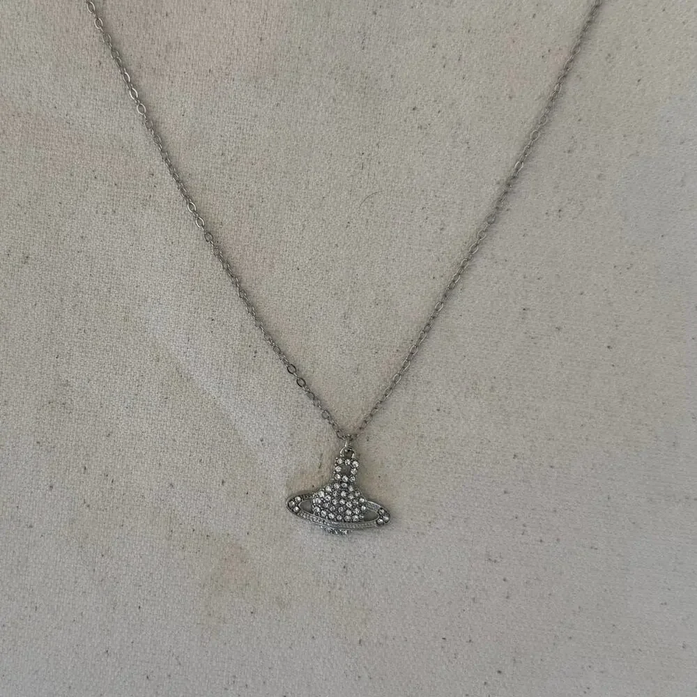 Y2k 2000s silver planet chain